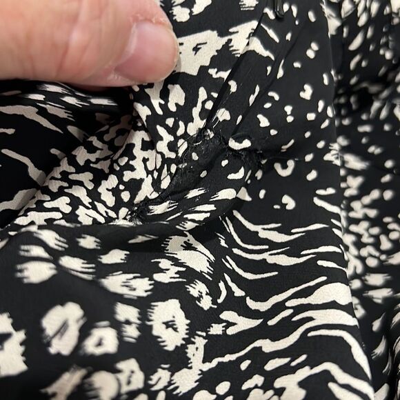 Joie® Mairead D jumpsuit wrap around Repaired Condition size 12 - Picture 13 of 15